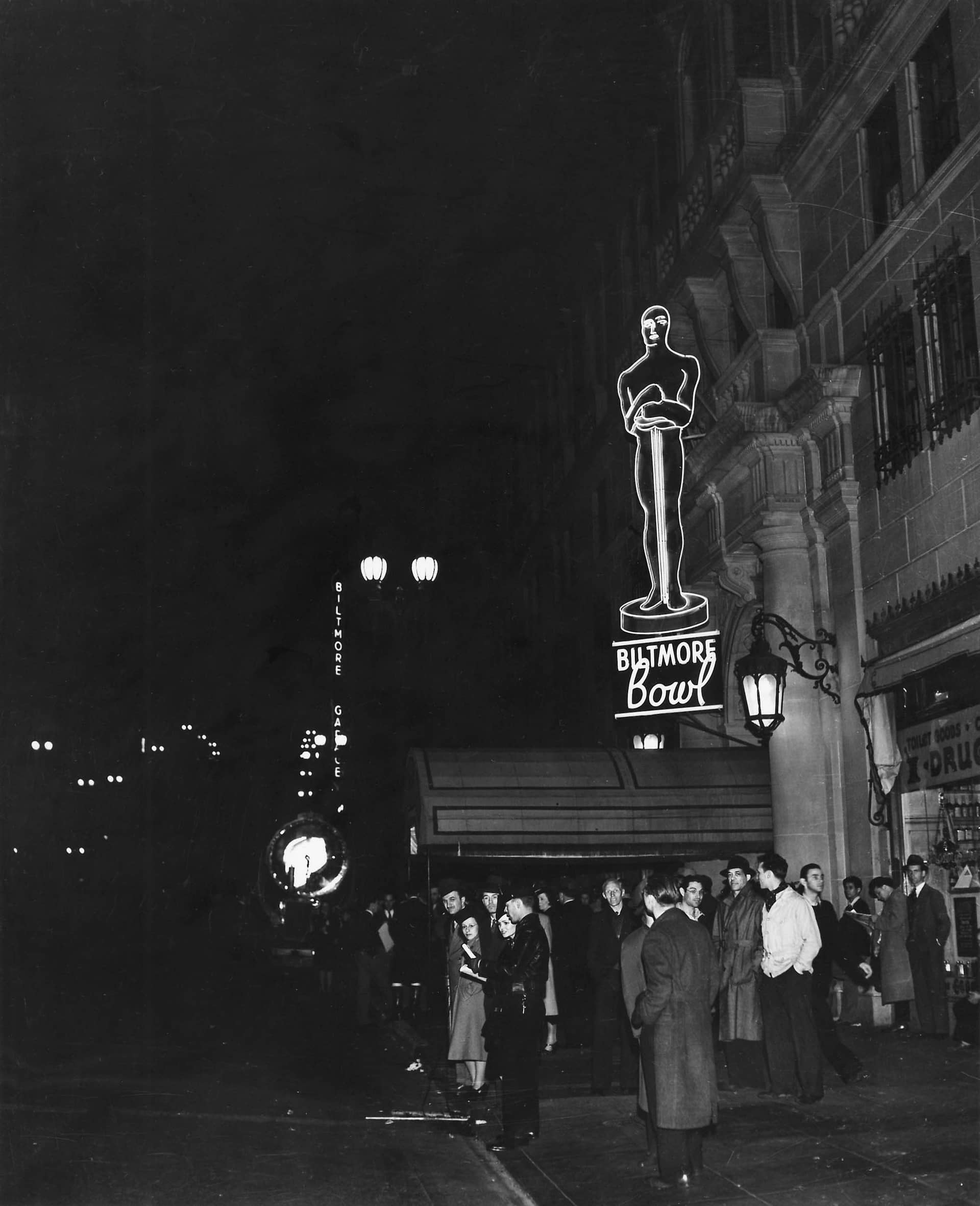 The exterior of the Biltmore Bowl, the site of eight Academy Awards ceremonies from 1932 to 1942, pictured here in 1940
Courtesy of Margaret Herrick Library, Academy of Motion Picture Arts and Sciences